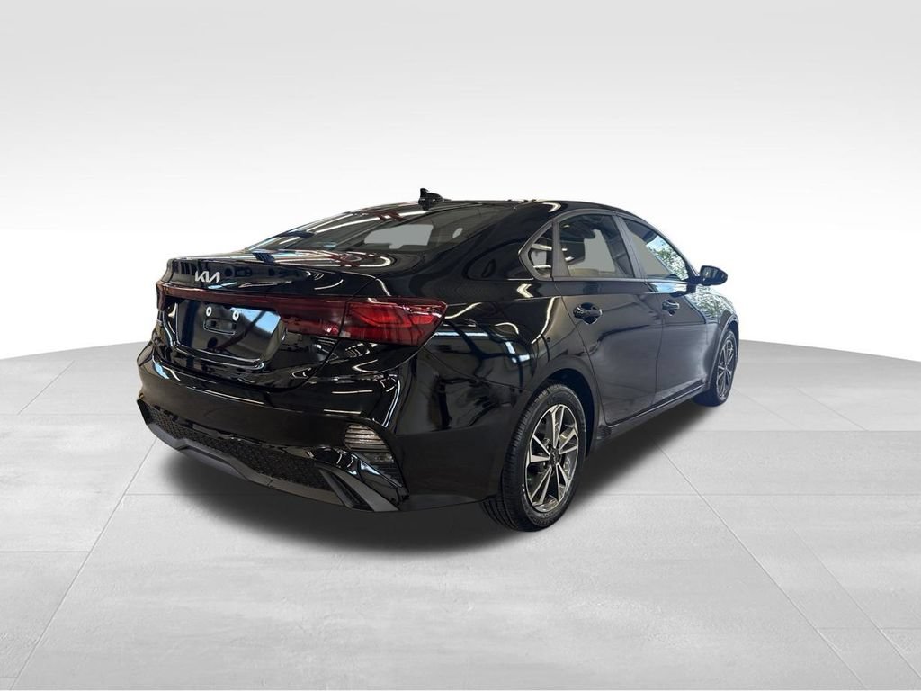 Certified 2023 Kia Forte LXS w/ LXS Technology Package FWD image 27