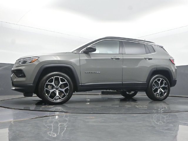 New 2026 Jeep Compass Limited w/ Sun, Sound & Navigation Group AWD/4WD image 45