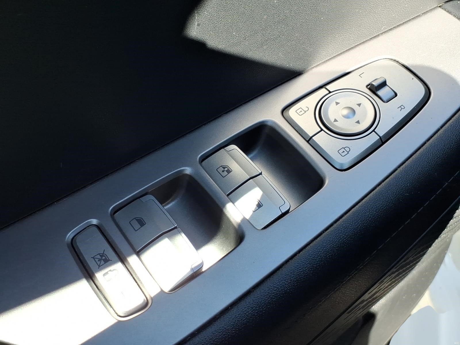 Used 2025 Hyundai Palisade SEL AWD/4WD image 12