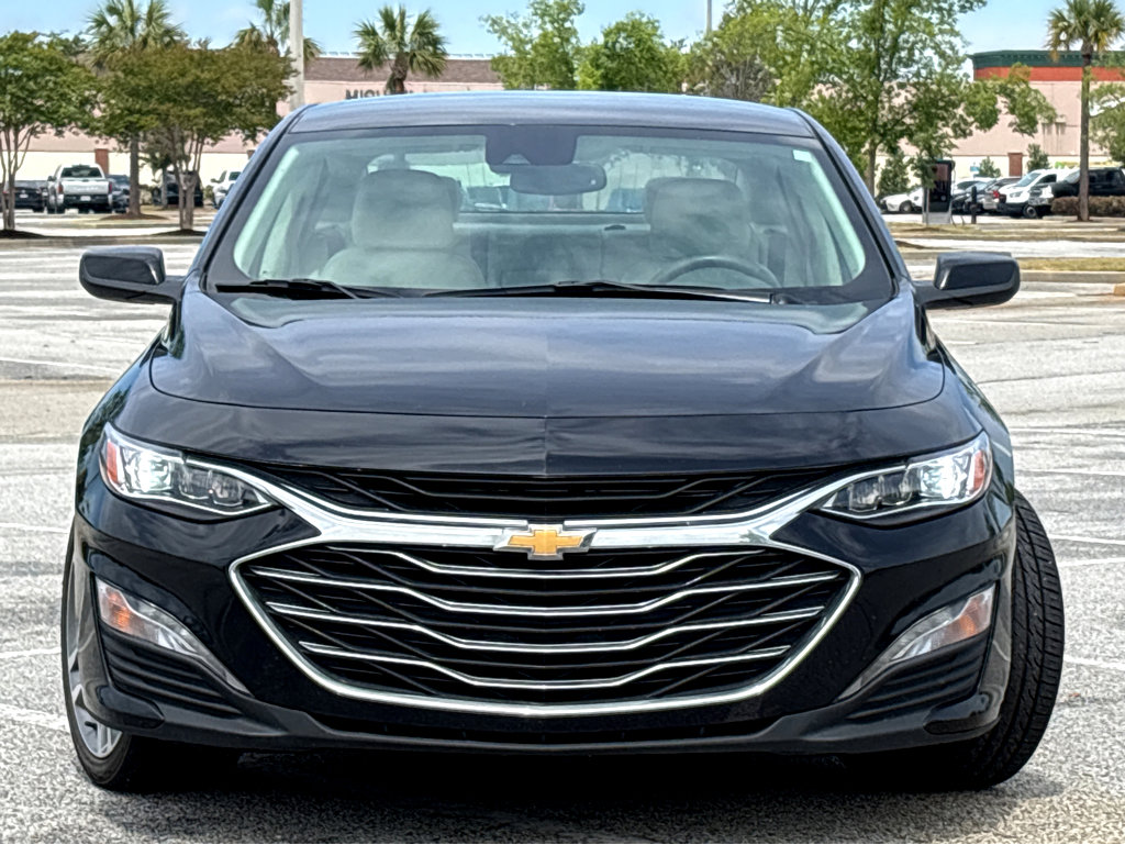 Used 2024 Chevrolet Malibu LT FWD image 2