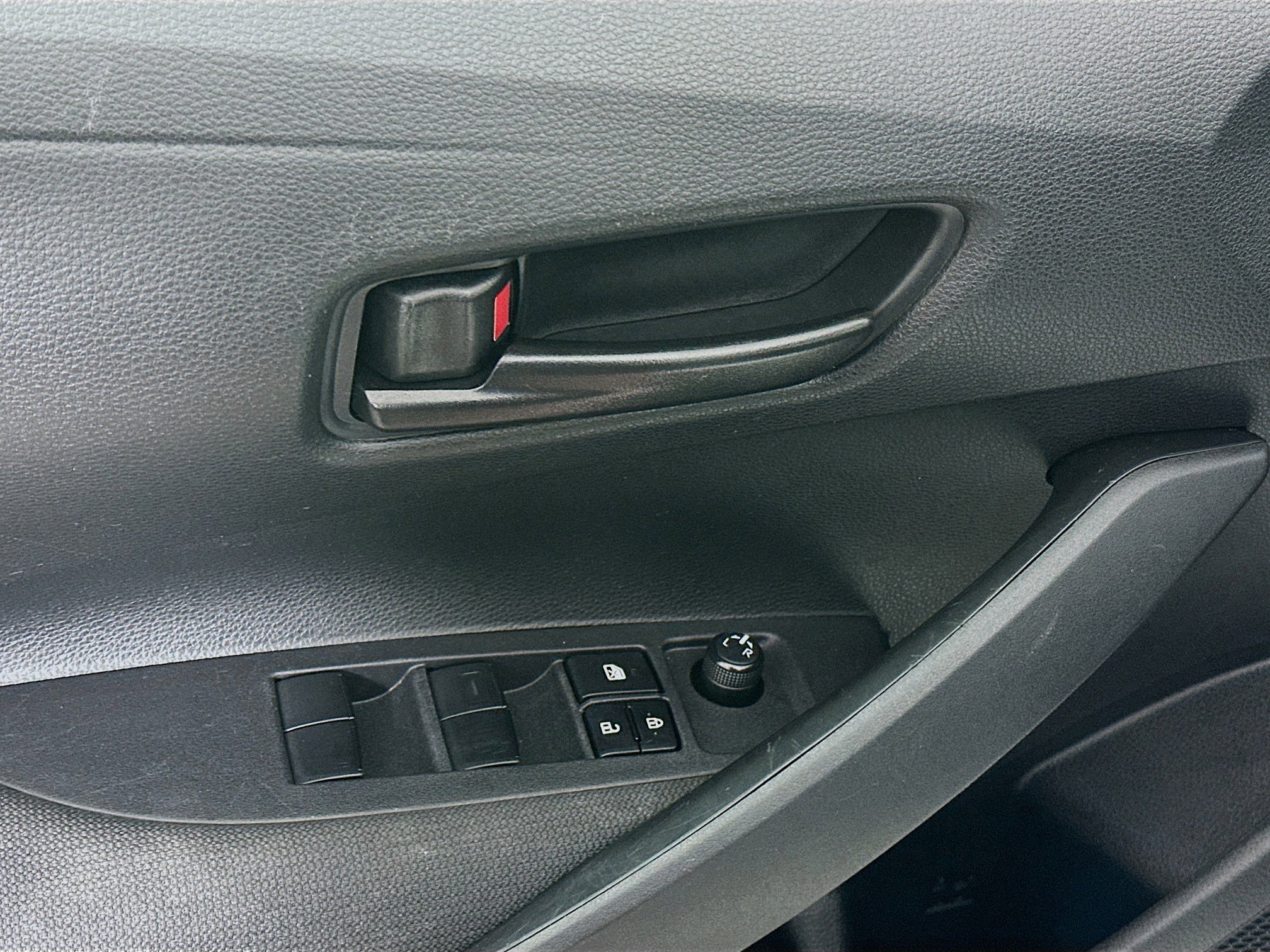 Used 2024 Toyota Corolla LE image 15