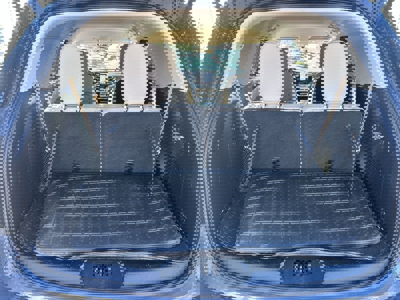 Used 2021 Ford Explorer XLT w/ Equipment Group 202A image 33