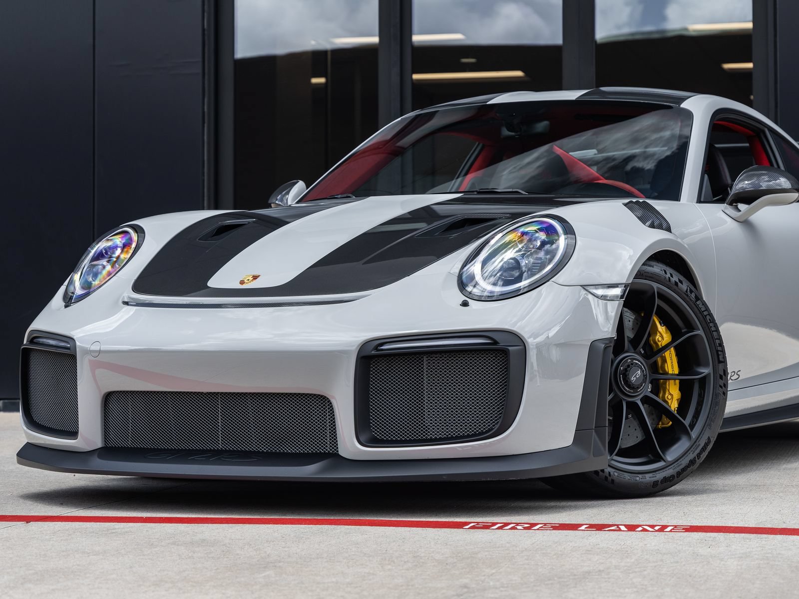 Certified 2019 Porsche 911 GT2 RS RWD image 7