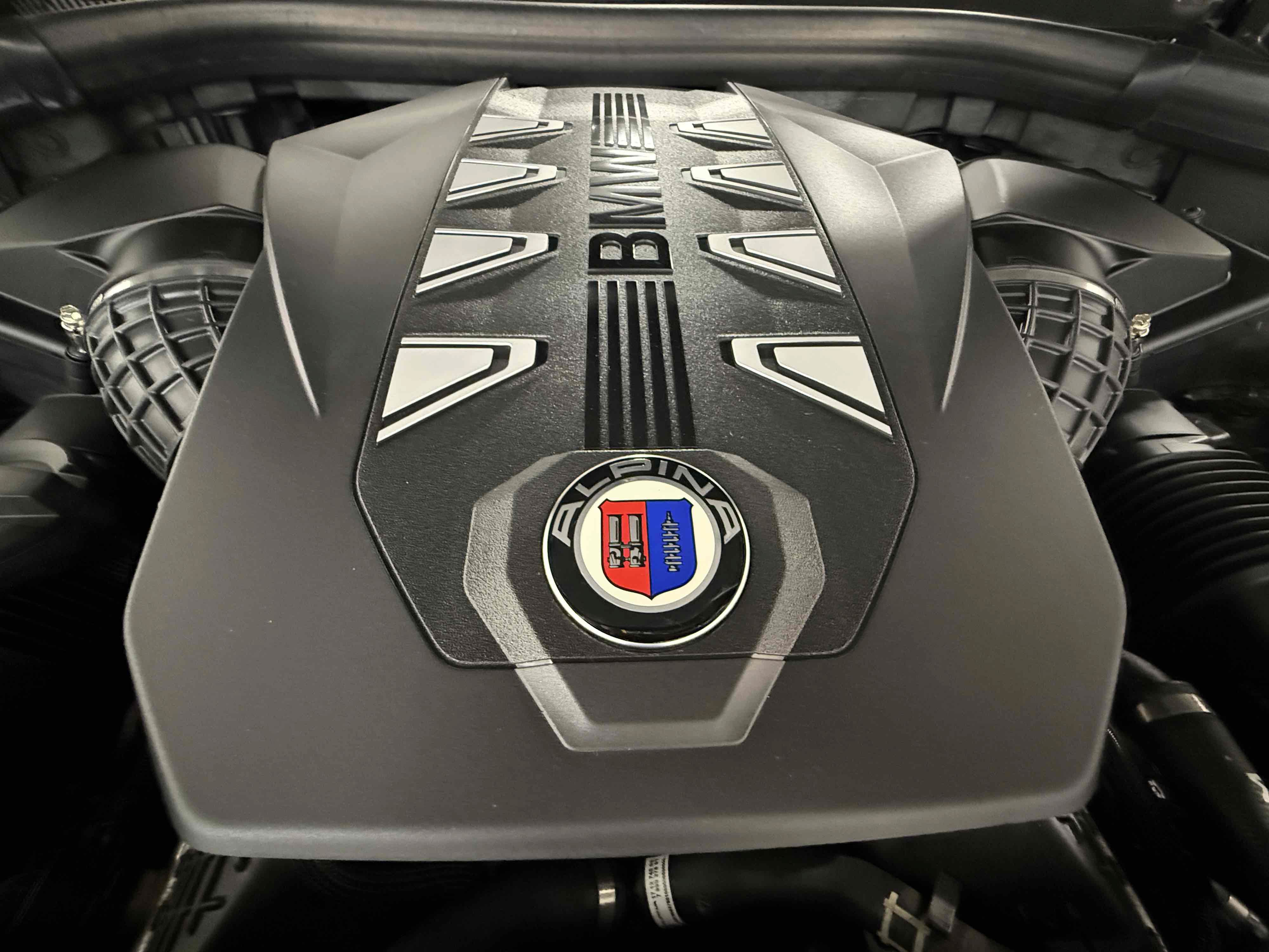 Used 2025 BMW ALPINA XB7 AWD/4WD image 82