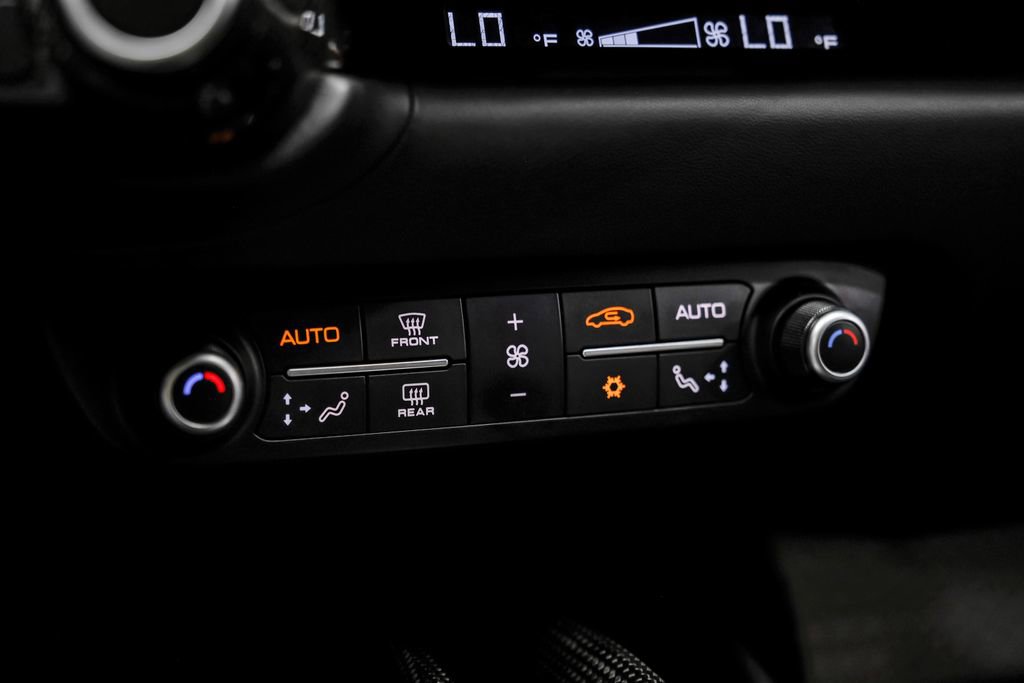 Used 2019 Ferrari 812 Superfast RWD image 29