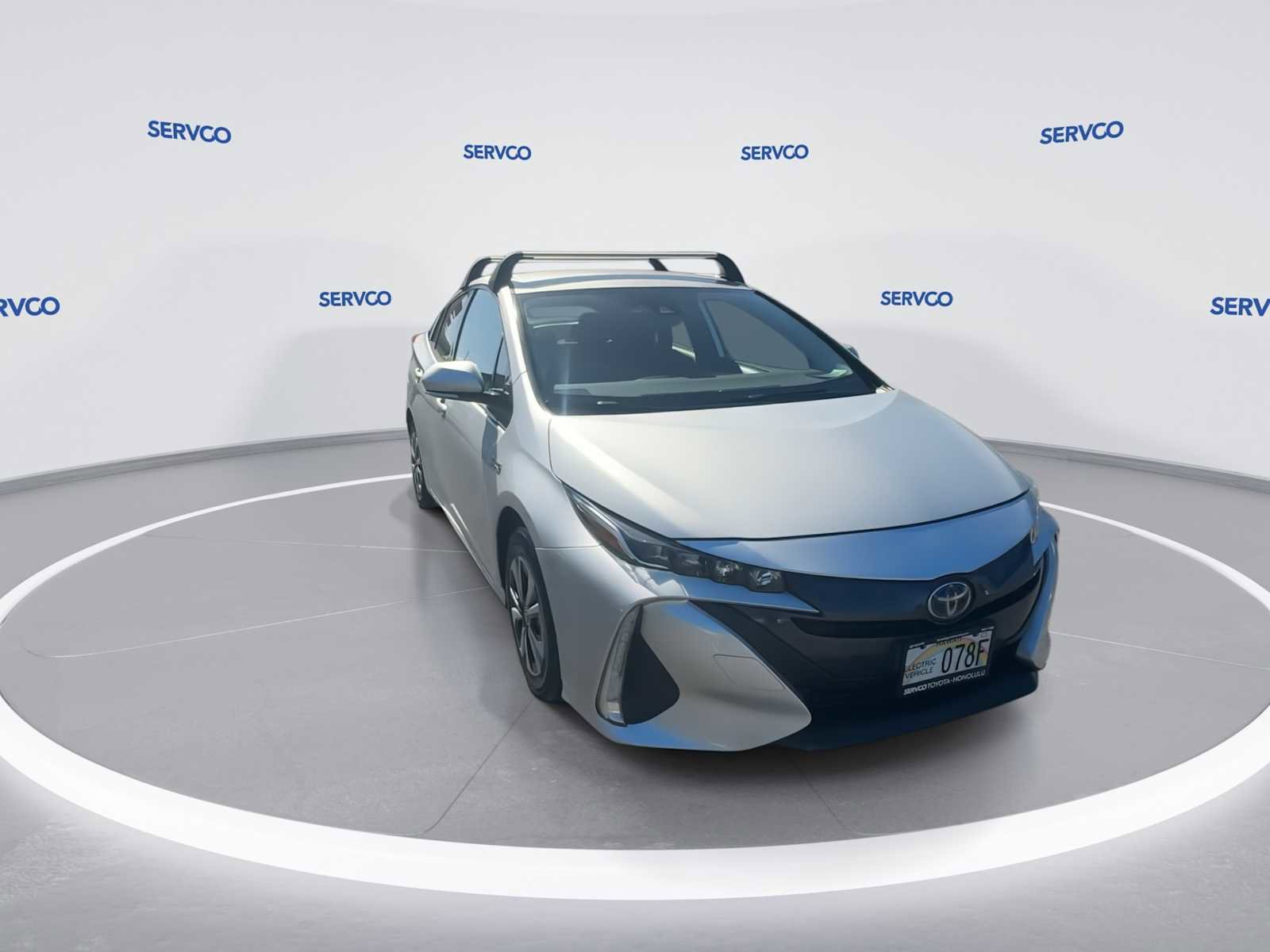 Used 2020 Toyota Prius Prime LE image 2