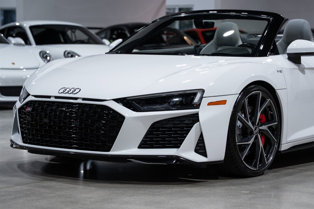 Used 2021 Audi R8 V10 RWD image 64