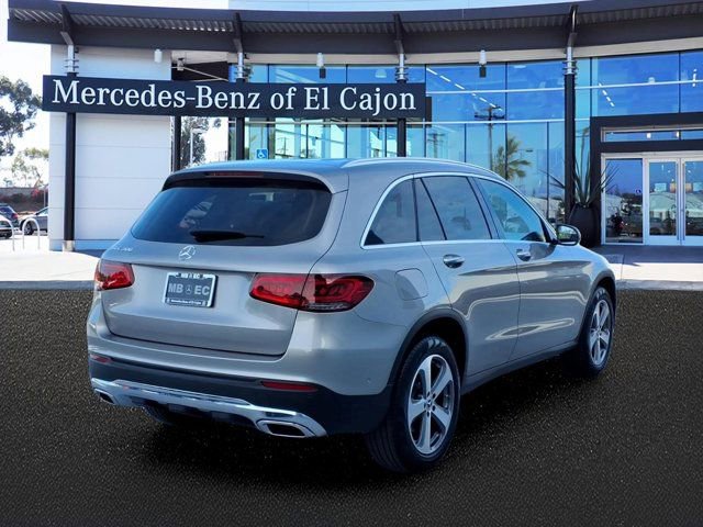 Certified 2022 Mercedes-Benz GLC 300 image 3
