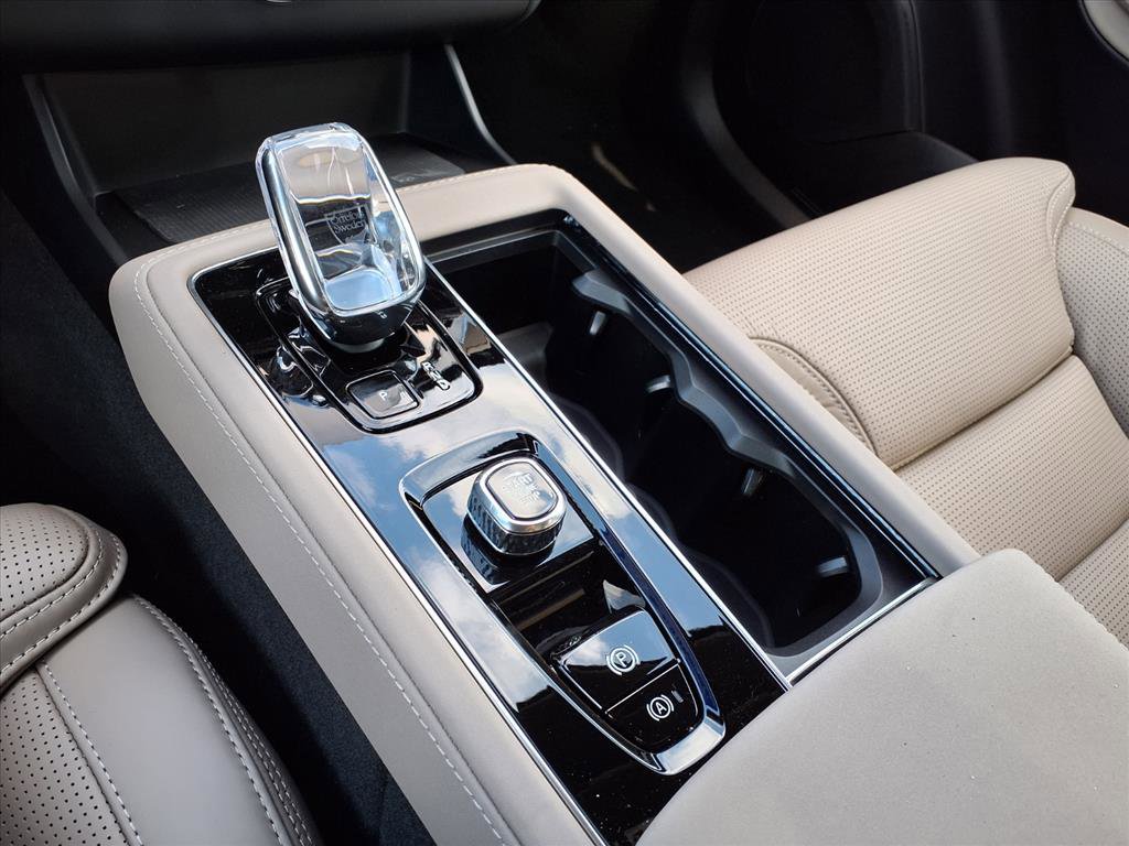 New 2026 Volvo XC90 T8 Ultra image 14