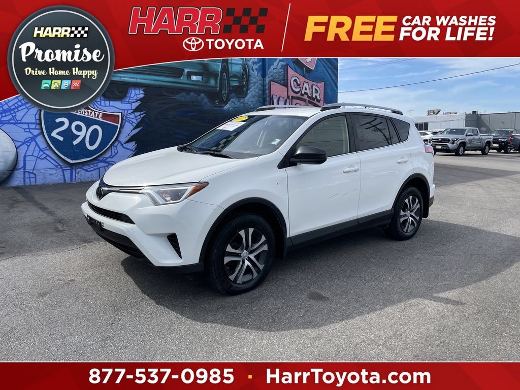 Used 2017 Toyota RAV4 LE AWD/4WD video 1