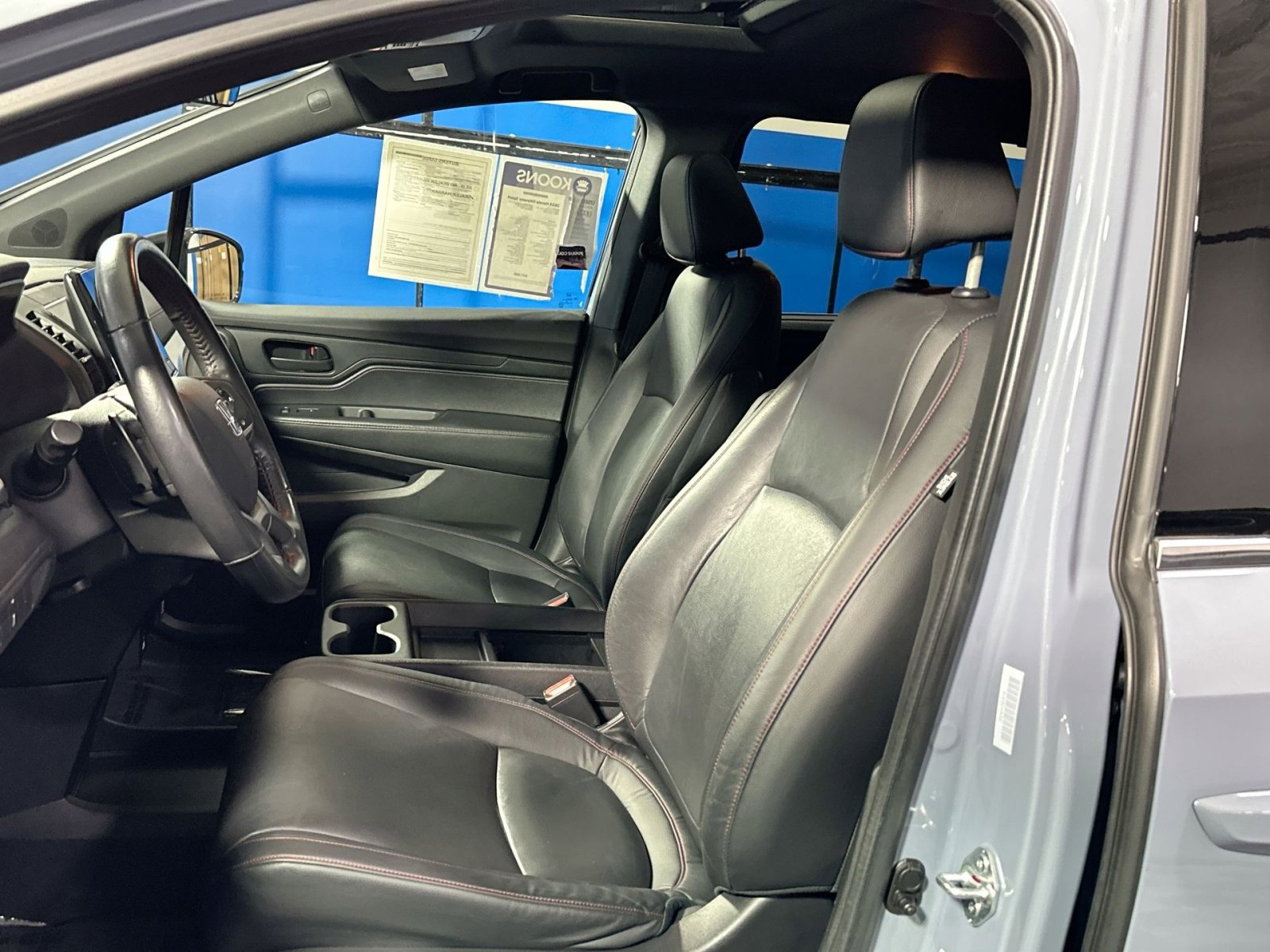 Used 2024 Honda Odyssey Sport image 13