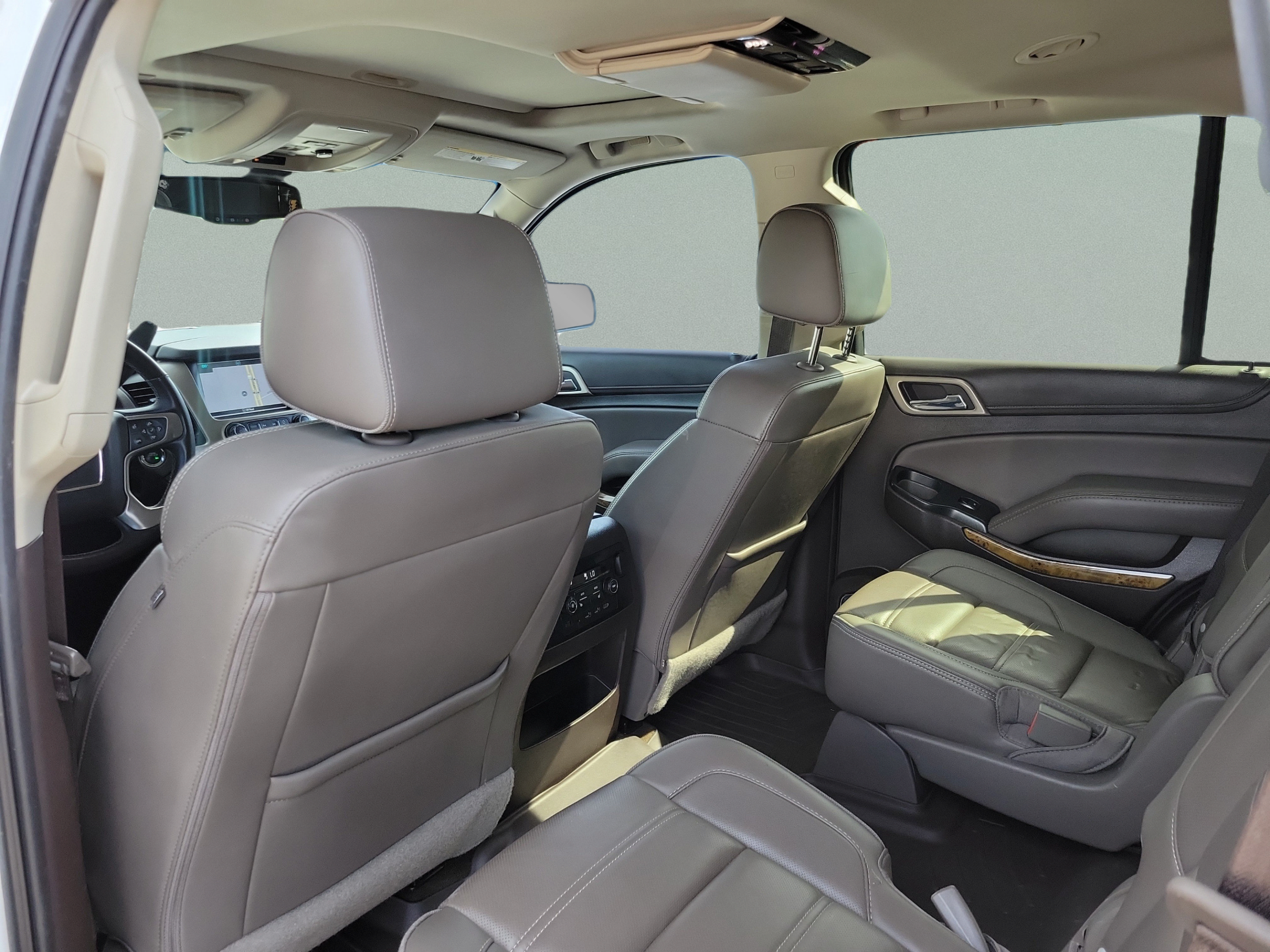 Used 2017 GMC Yukon Denali w/ Open Road Package RWD image 16