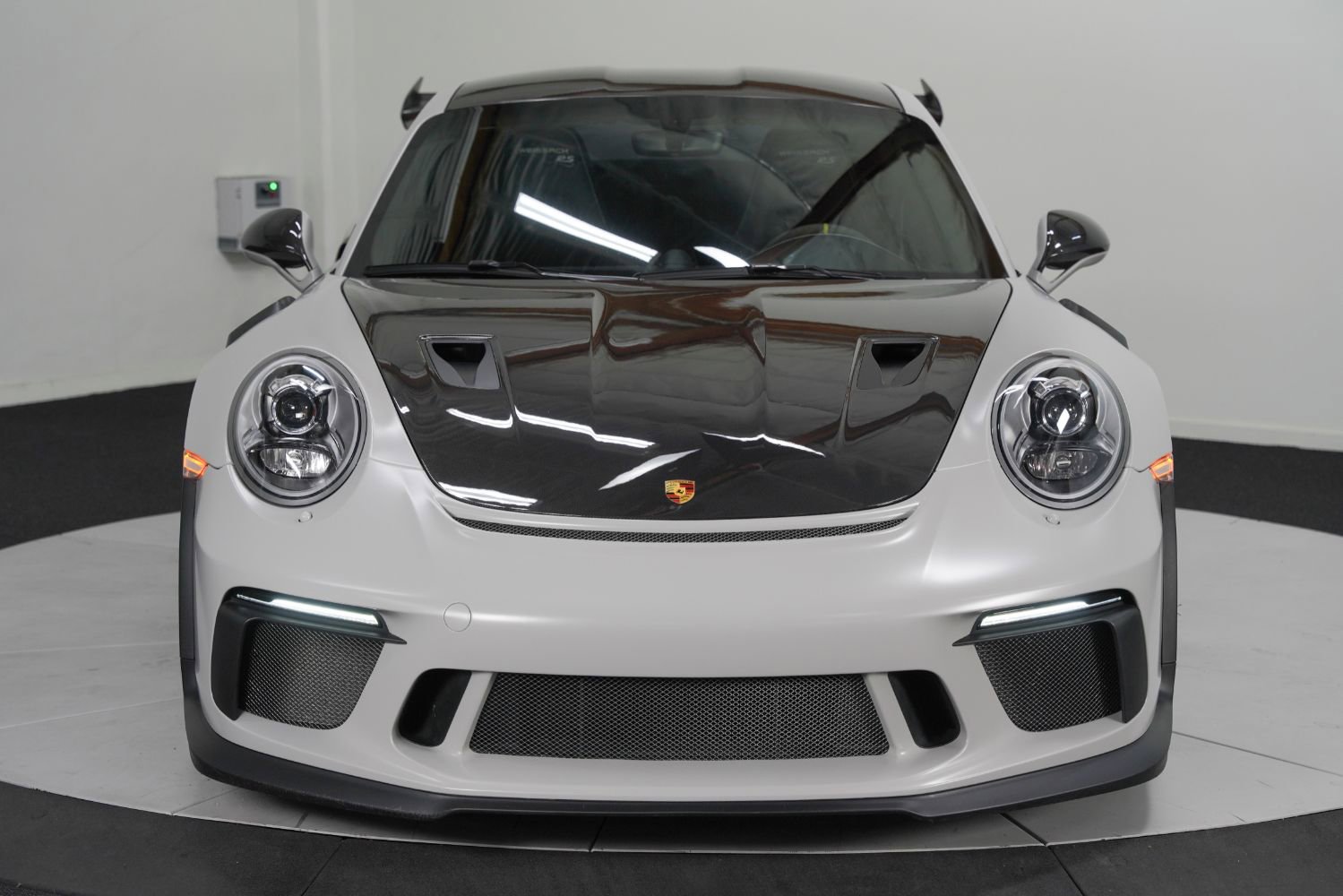 Used 2019 Porsche 911 GT3 RS RWD image 9