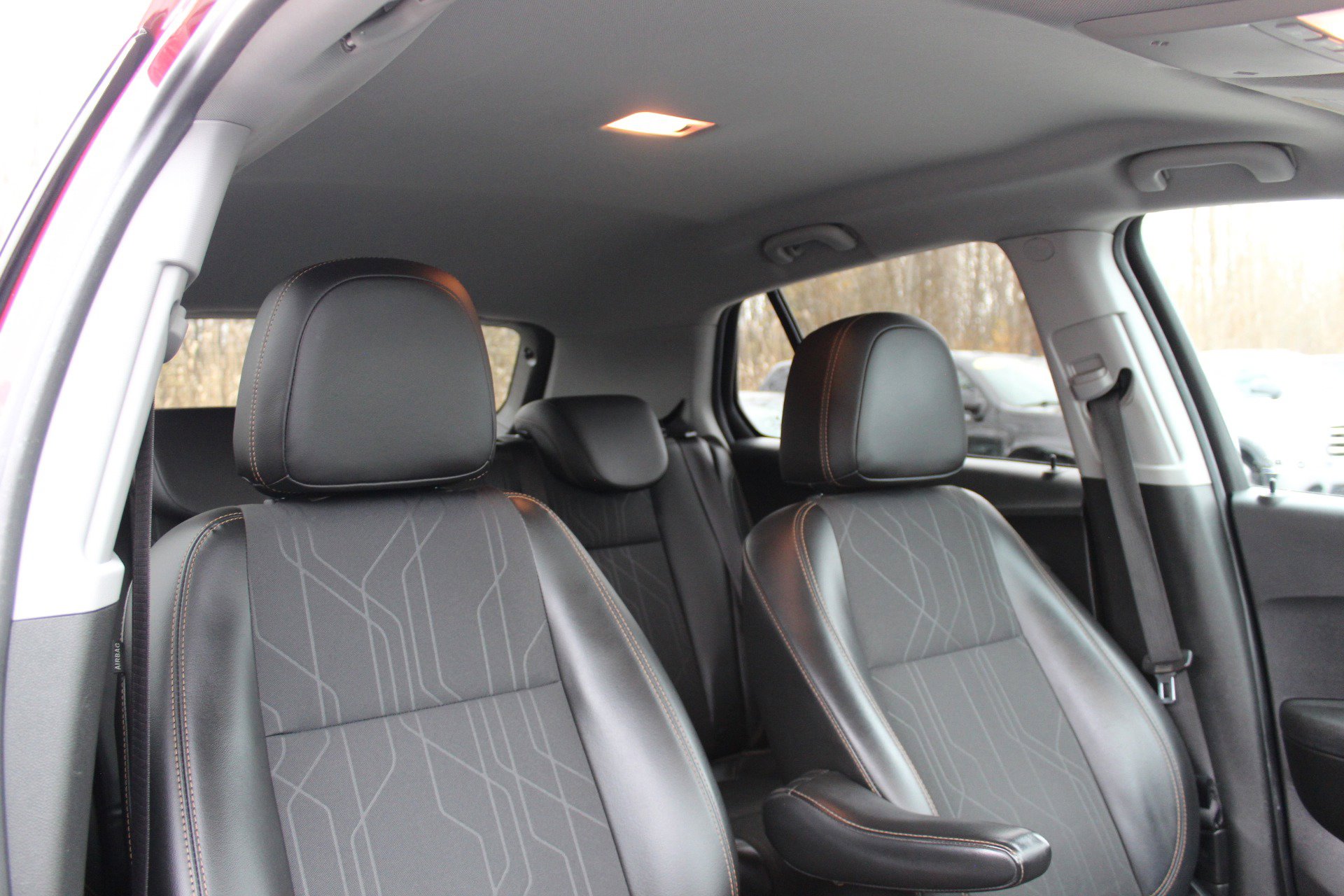 Used 2019 Chevrolet Trax LT w/ LT Convenience Package image 35