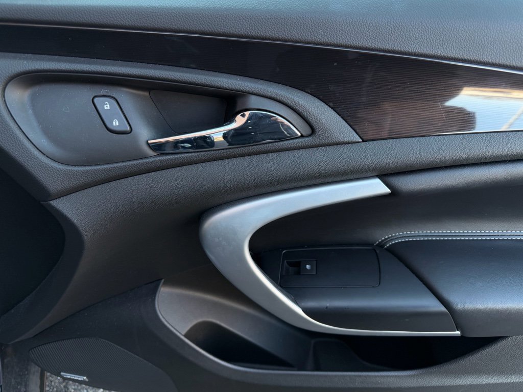 Used 2017 Buick Regal Premium w/ Driver Confidence Package #1 image 25