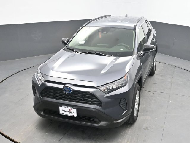 Used 2021 Toyota RAV4 LE AWD/4WD image 23