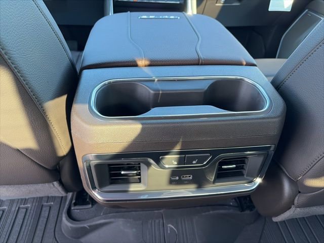 New 2026 GMC Sierra 2500 Denali w/ Denali Reserve Package image 13