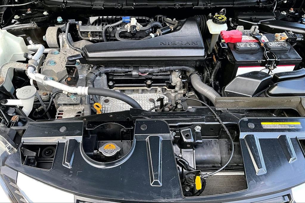 Used 2018 Nissan Rogue SV w/ Premium Package AWD/4WD image 29