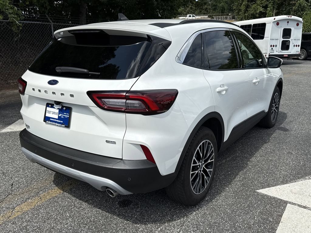 Used 2024 Ford Escape SE image 7