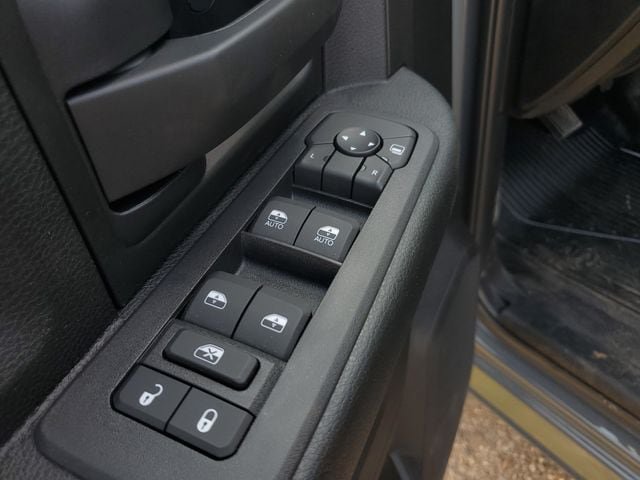 New 2026 RAM 5500 Tradesman AWD/4WD image 21