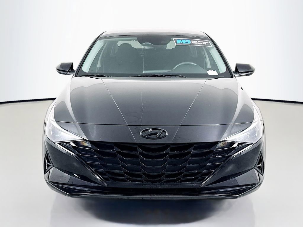 Used 2023 Hyundai Elantra SEL FWD image 2