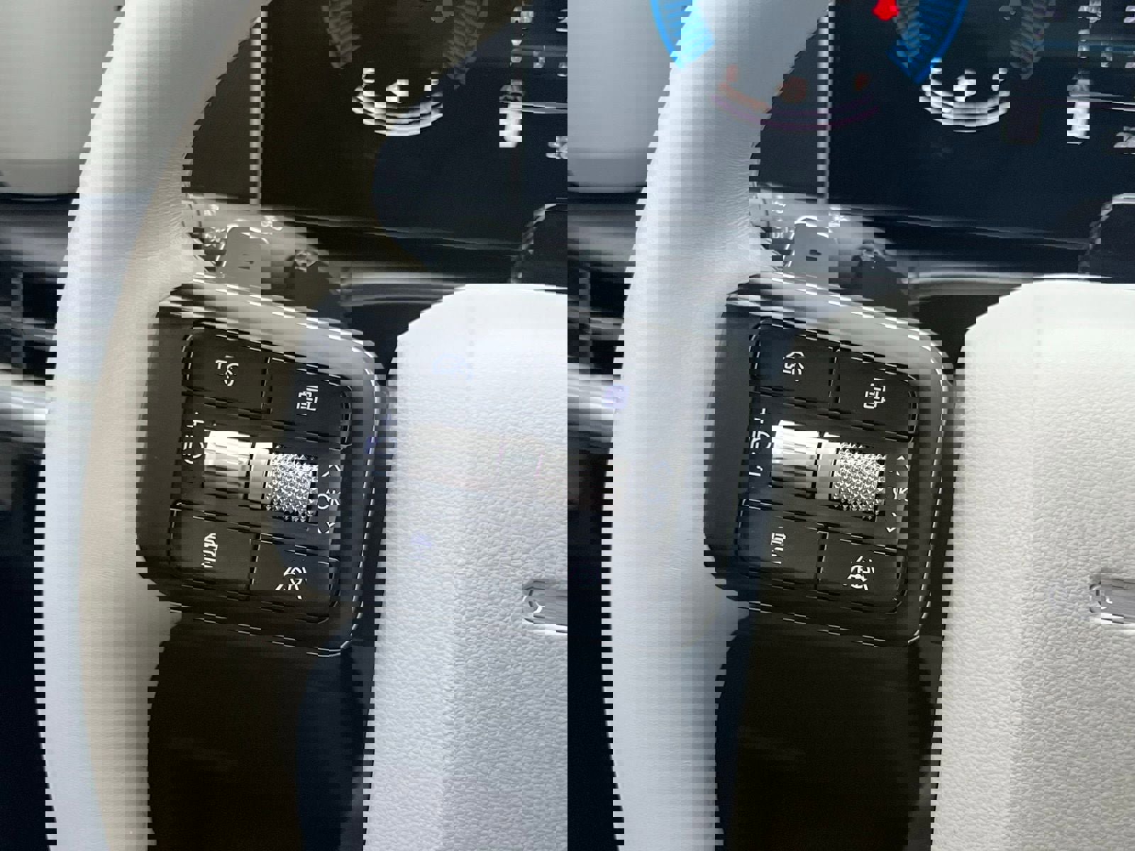 Used 2025 Hyundai Santa Fe SEL image 31