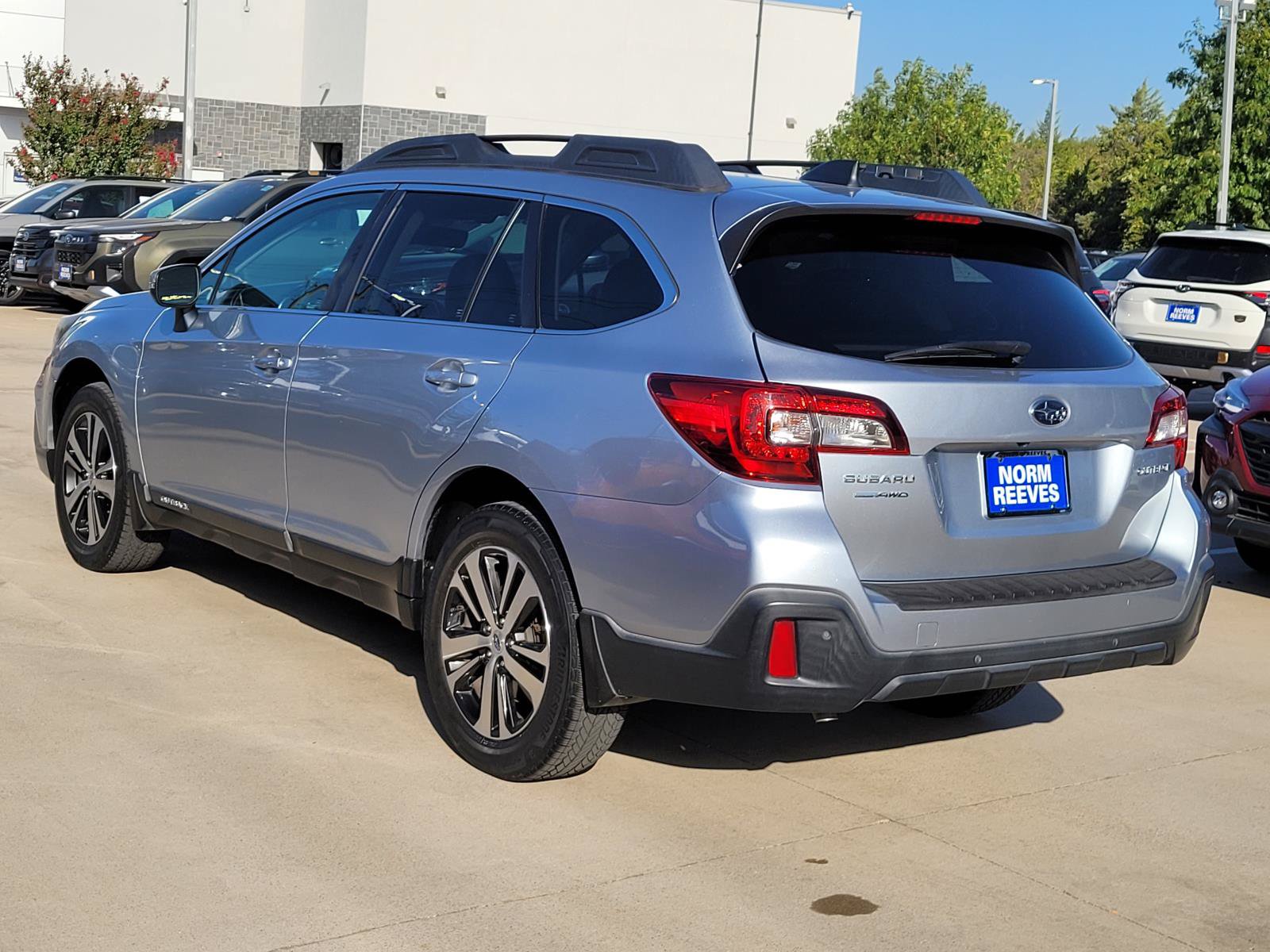 Used 2018 Subaru Outback 2.5i Limited AWD/4WD image 21