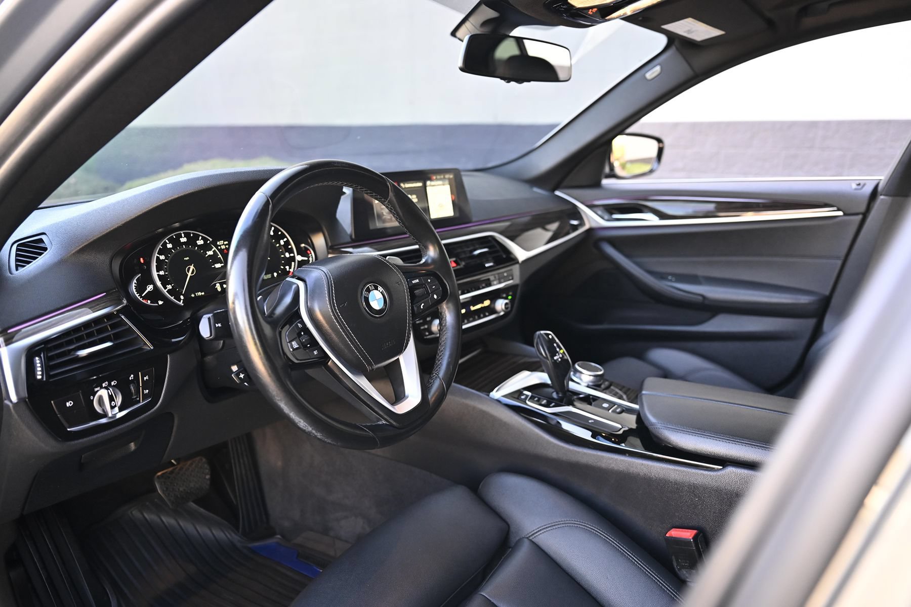 Used 2018 BMW 530i RWD image 10