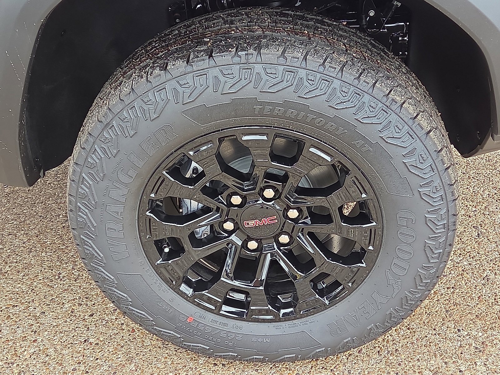 New 2026 GMC Canyon Elevation w/ Convenience Package image 6