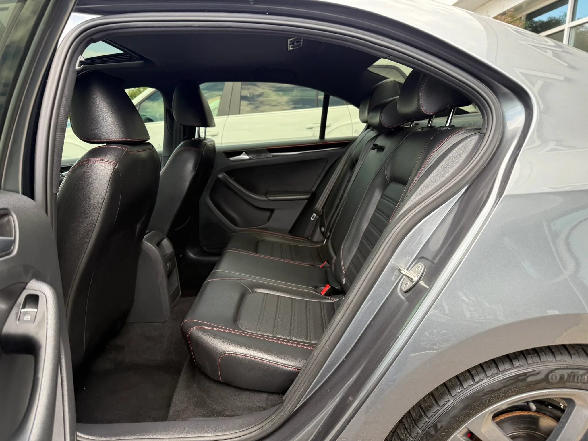 Used 2017 Volkswagen Jetta GLI FWD image 31