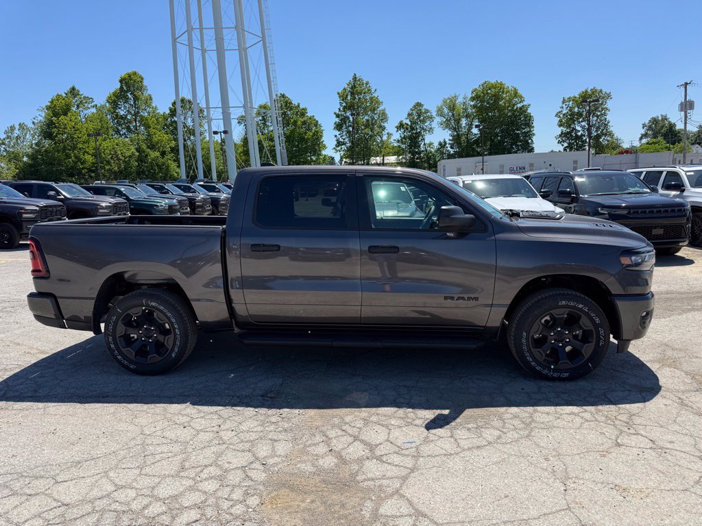 New 2026 RAM 1500 Express AWD/4WD image 5