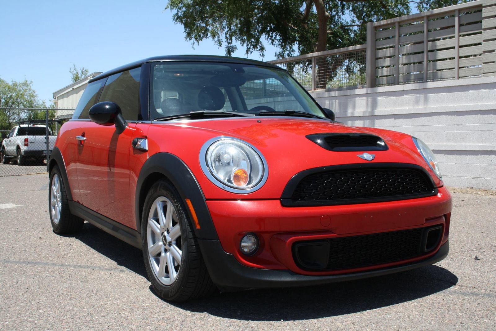 Used 2013 MINI Cooper S FWD image 2