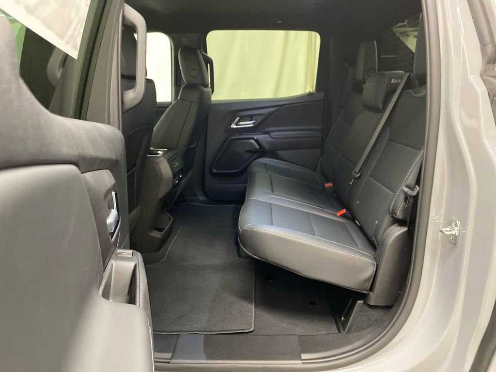 New 2025 Chevrolet Silverado EV LT image 16