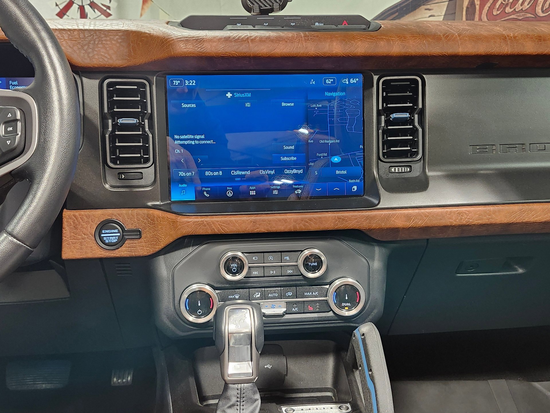 Used 2022 Ford Bronco Wildtrak image 16