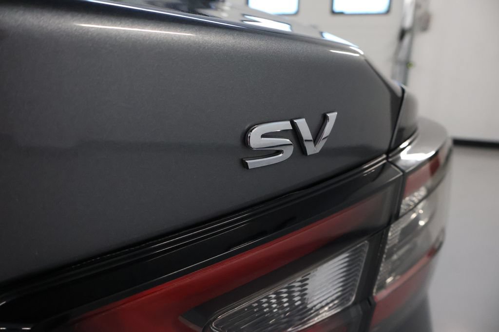 Used 2023 Nissan Maxima SV w/ Floor Mat Group FWD image 11