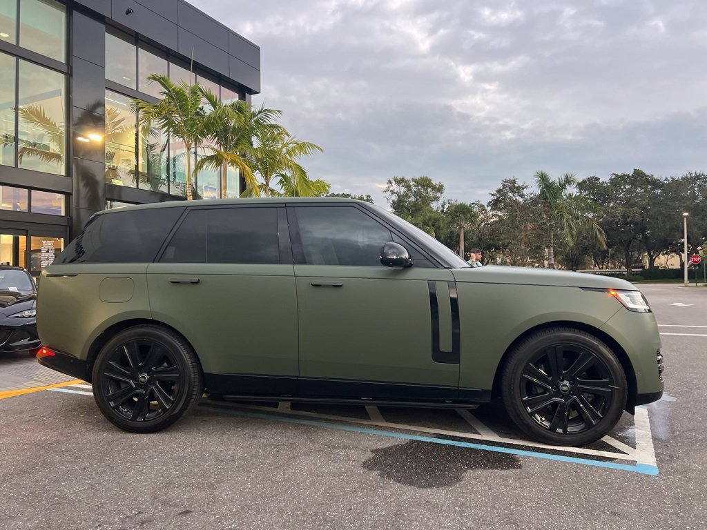 Used 2023 Land Rover Range Rover SE image 7