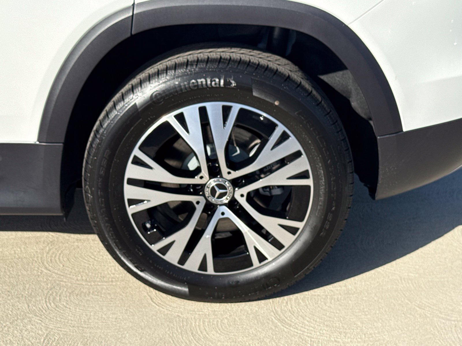 New 2026 Mercedes-Benz GLB 250 4MATIC image 14