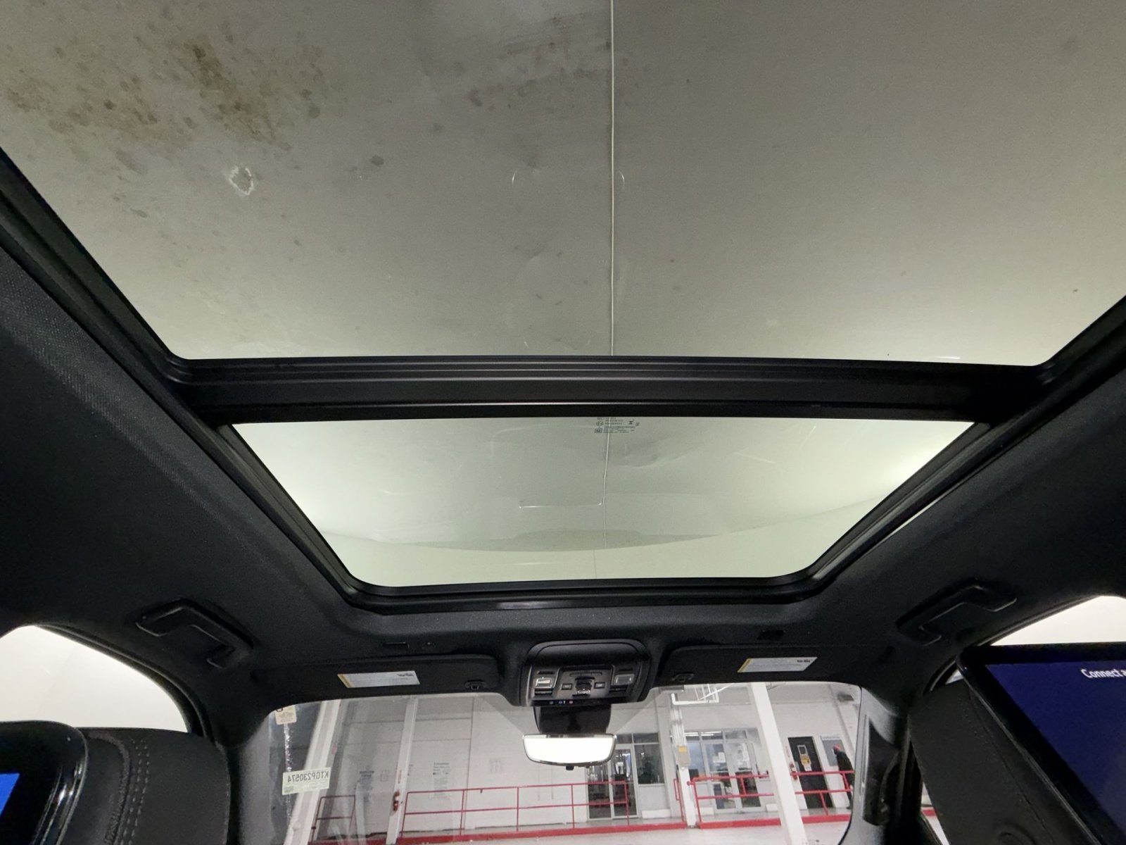 Used 2023 Chevrolet Suburban High Country w/ Advanced Technology Package image 24