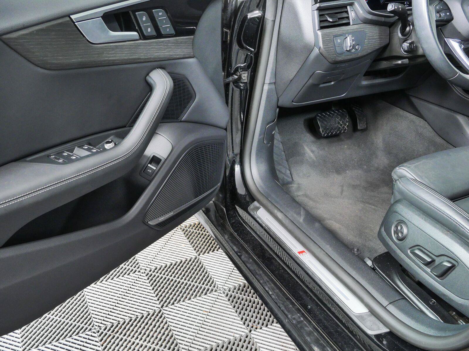 Used 2024 Audi A5 2.0T Premium Plus w/ Premium Plus AWD/4WD image 8
