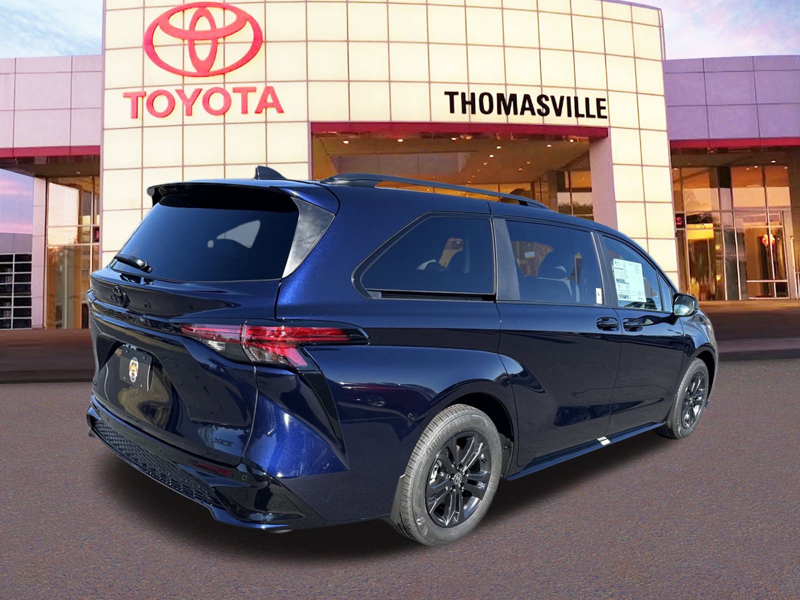 New 2026 Toyota Sienna XSE AWD/4WD image 5