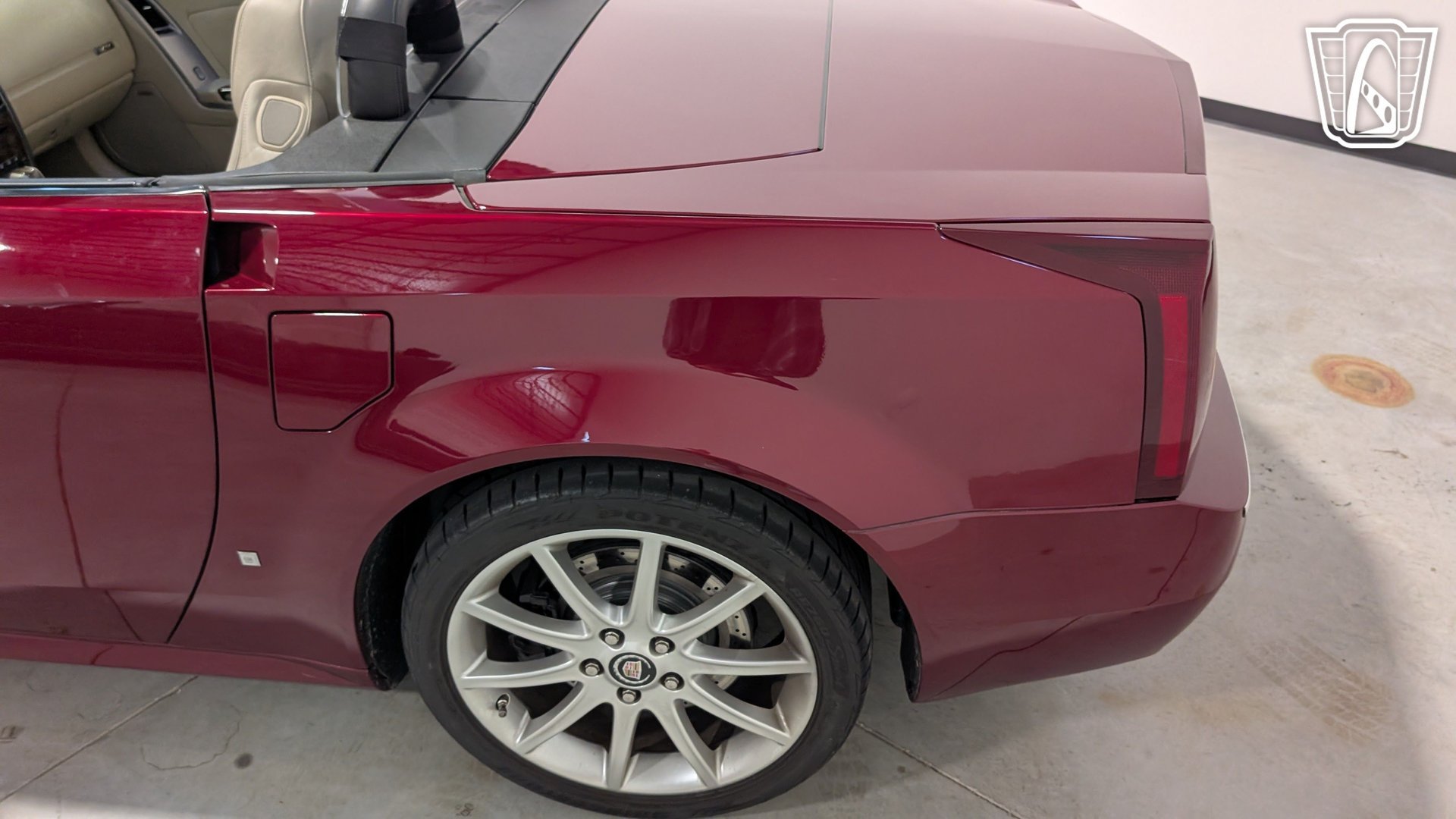 Used 2006 Cadillac XLR V RWD image 33
