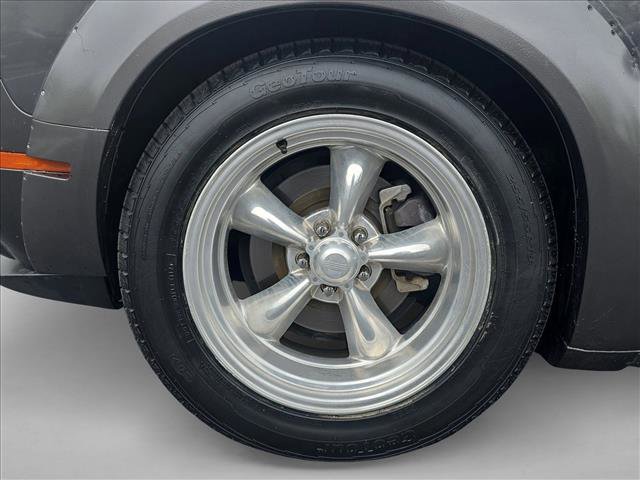 Used 2019 Dodge Challenger SXT RWD image 23