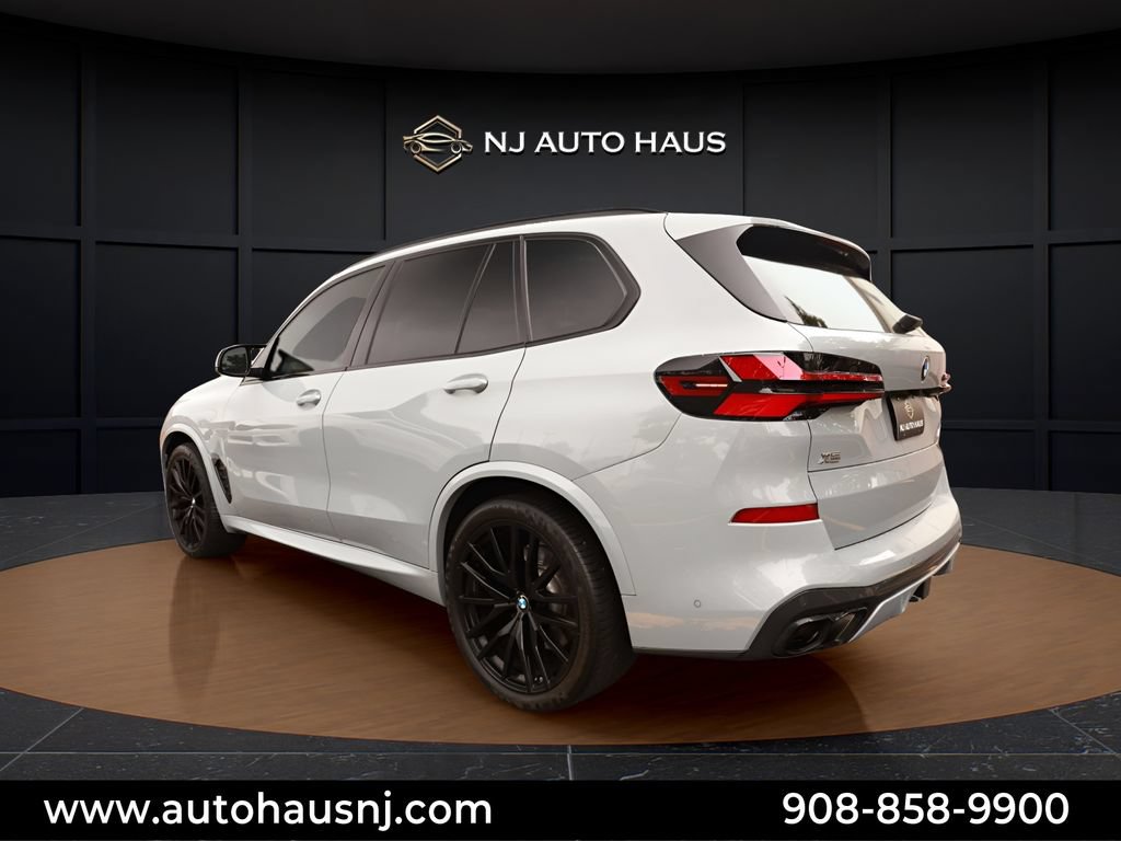 Used 2024 BMW X5 M60i AWD/4WD image 6