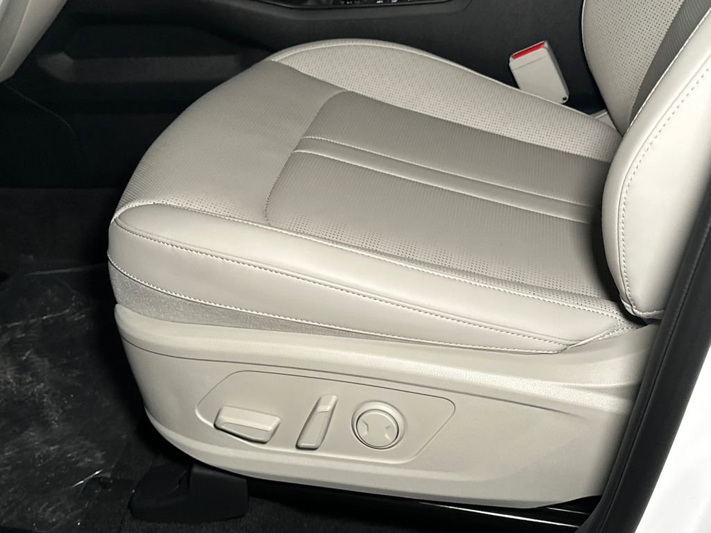 New 2026 Kia Sorento S image 18