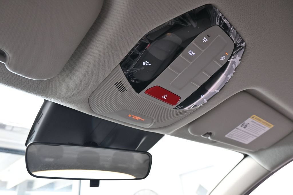 Used 2025 Kia K4 FWD image 25