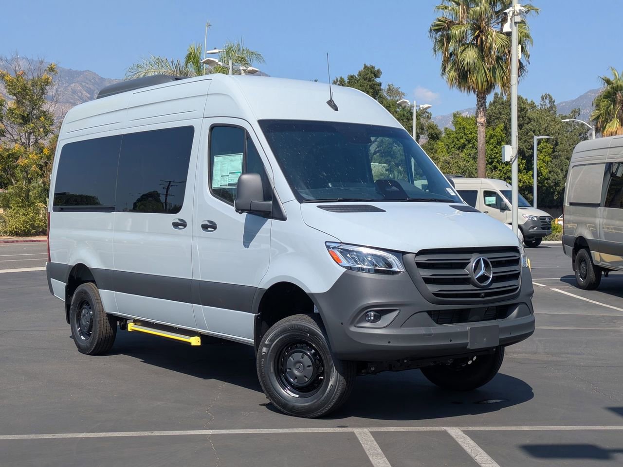 New 2025 Mercedes-Benz Sprinter 2500 image 1