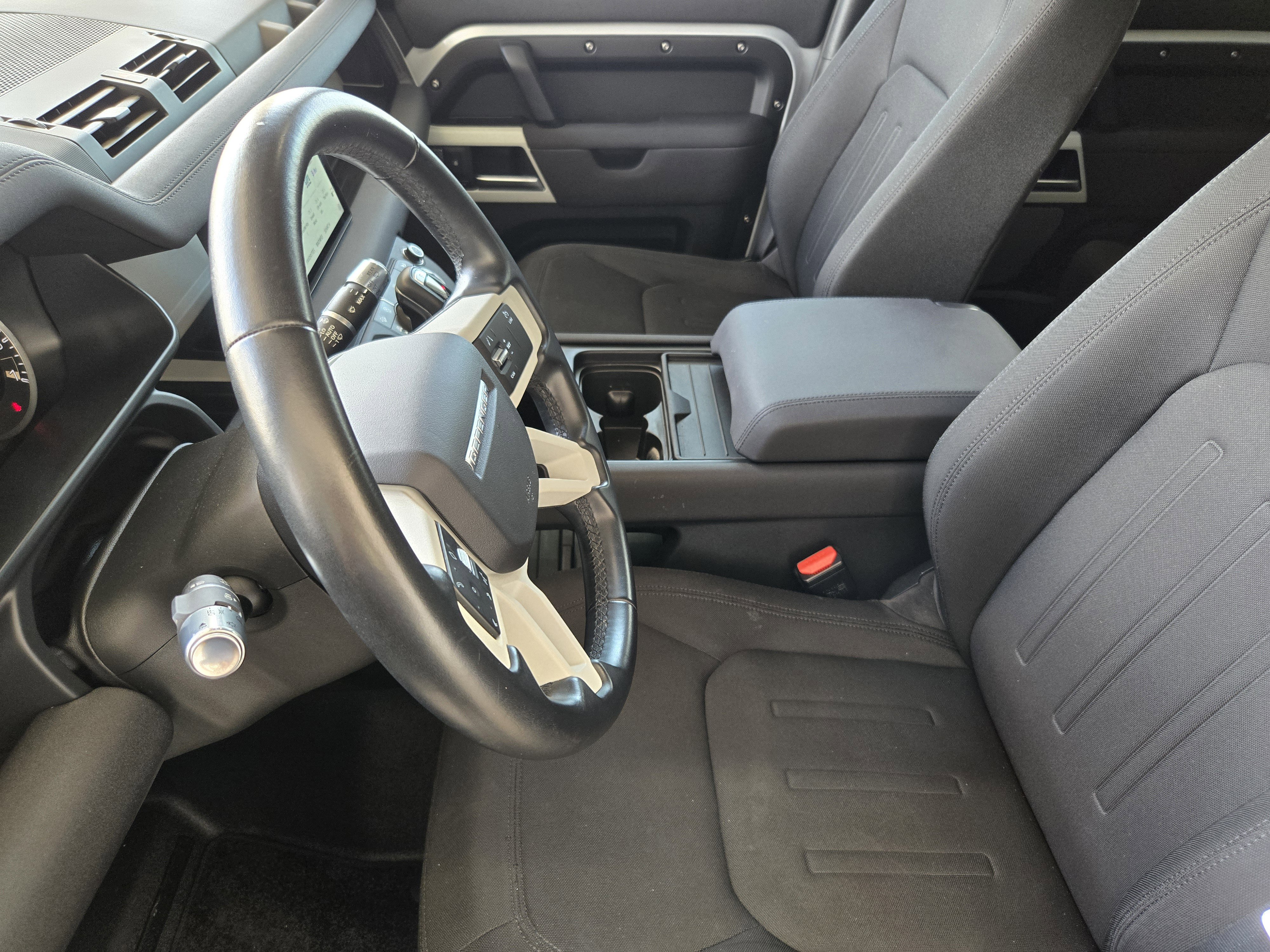 Used 2021 Land Rover Defender 110 AWD/4WD image 9