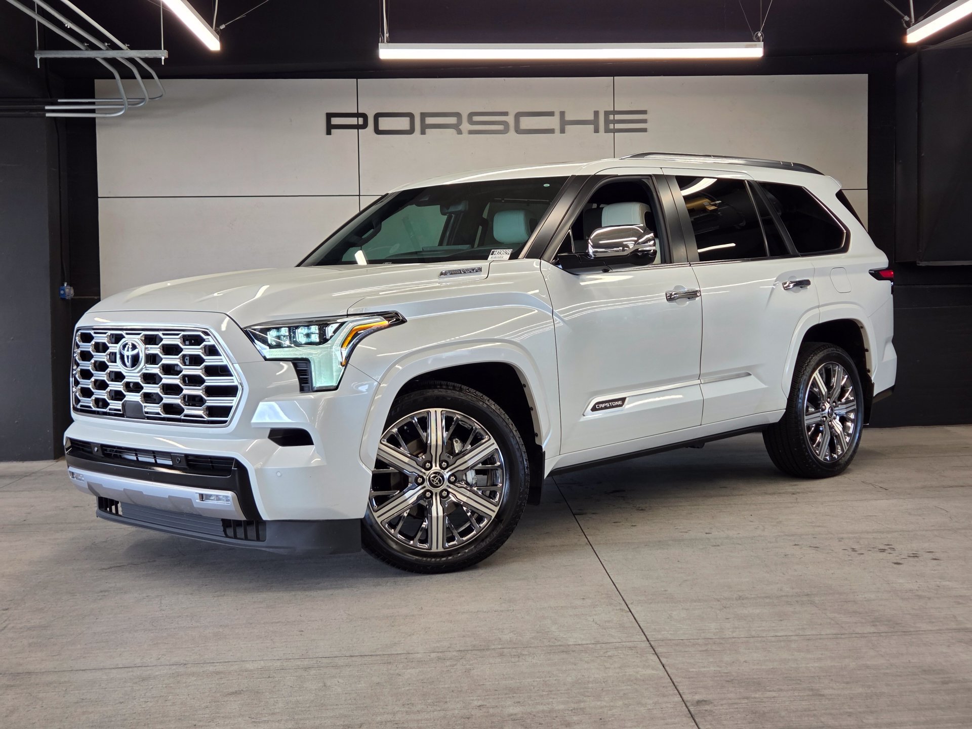 Used 2024 Toyota Sequoia Capstone AWD/4WD image 1