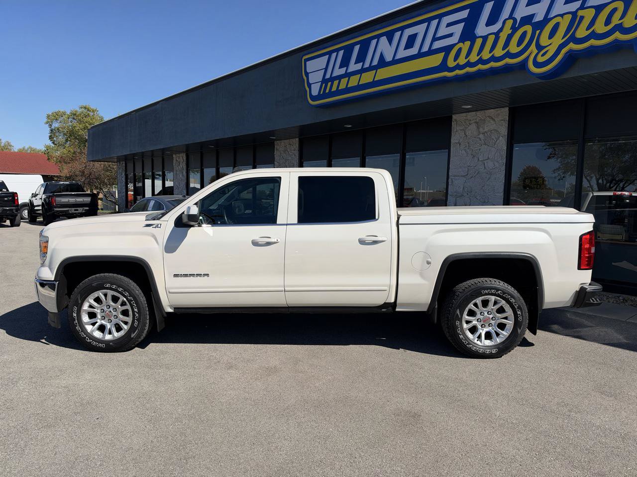 Used 2014 GMC Sierra 1500 SLE w/ SLE Value Package AWD/4WD image 4