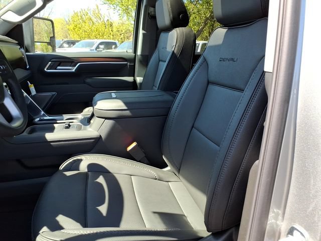 New 2026 GMC Sierra 3500 Denali w/ Denali Reserve Package AWD/4WD image 20